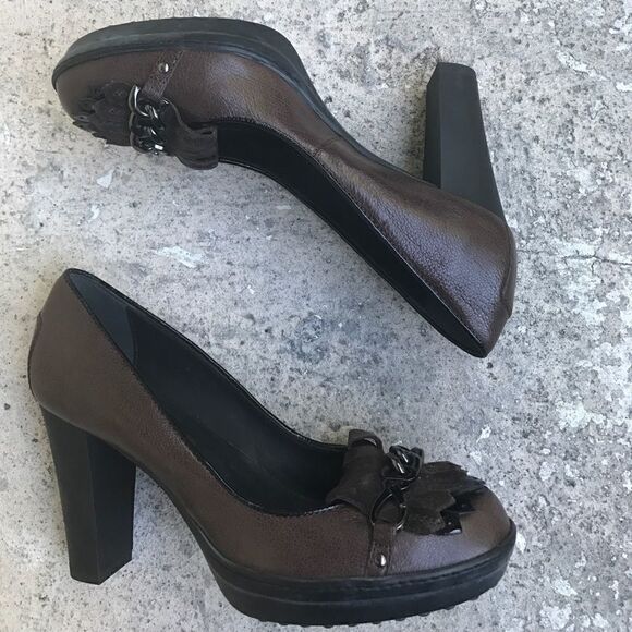 Tod's Heels  - Picture 2 of 4